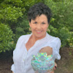 Meet your Posher, Cyndi